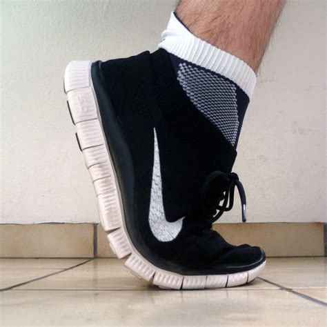 nike free schwarz mit grüner sohle|Schwarz Nike Free Schuhe.